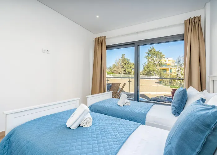 Апартаменты Sun & Pool Da Rocha Портиман