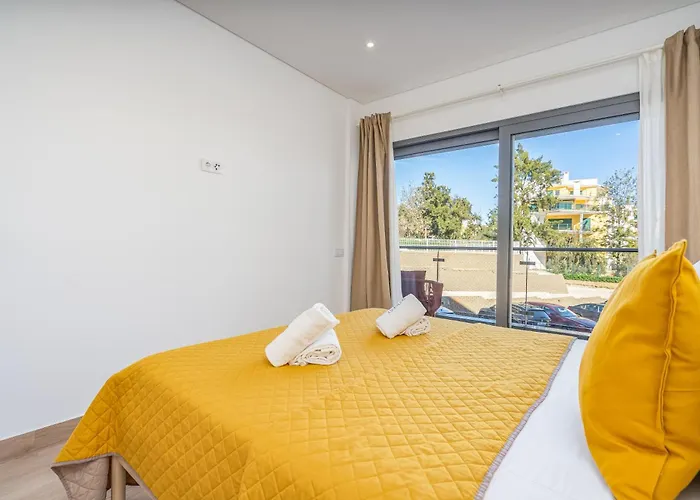 Апартаменты Sun & Pool Da Rocha Портиман